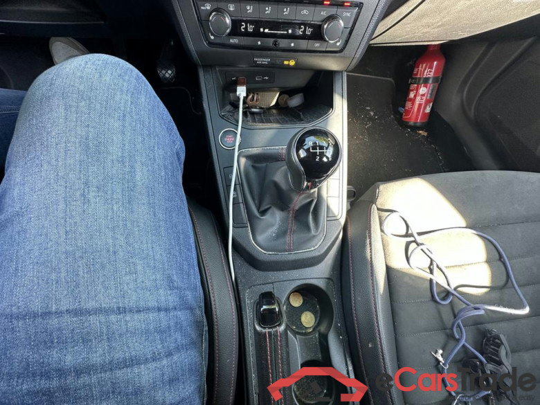 SEAT Ibiza 5P/D CNG Ibiza CNG 1.0 TGI FR #2
