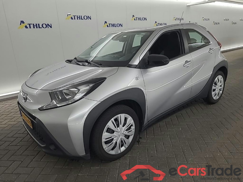 TOYOTA Aygo X 1.0 VVT-I MT play 5D 53kW #1