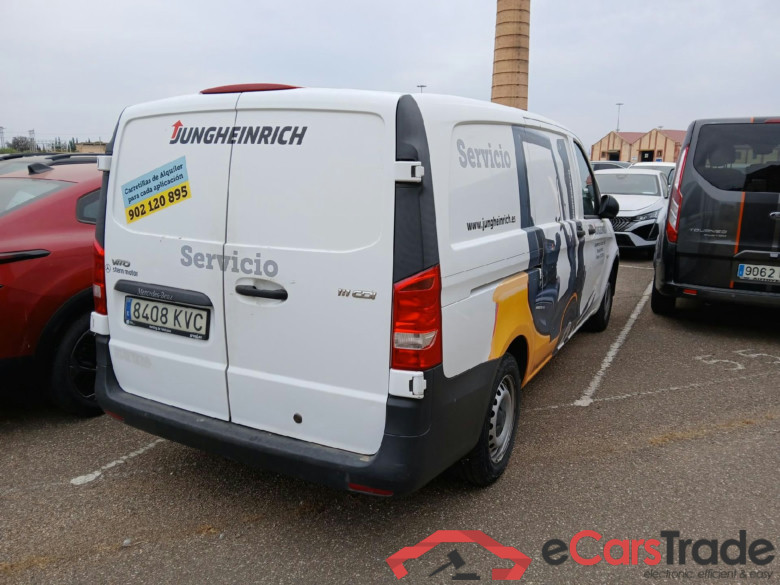 MERCEDES-BENZ Vito / 2014 / 4P / furgón 111 CDI Larga #2