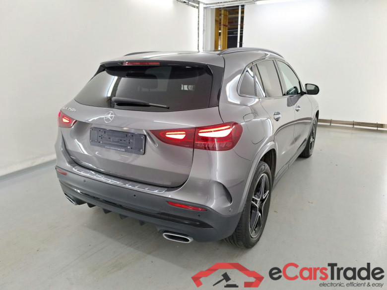 MERCEDES-BENZ GLA 1.3 GLA 250 E PHEV DCT AMG LINE #4