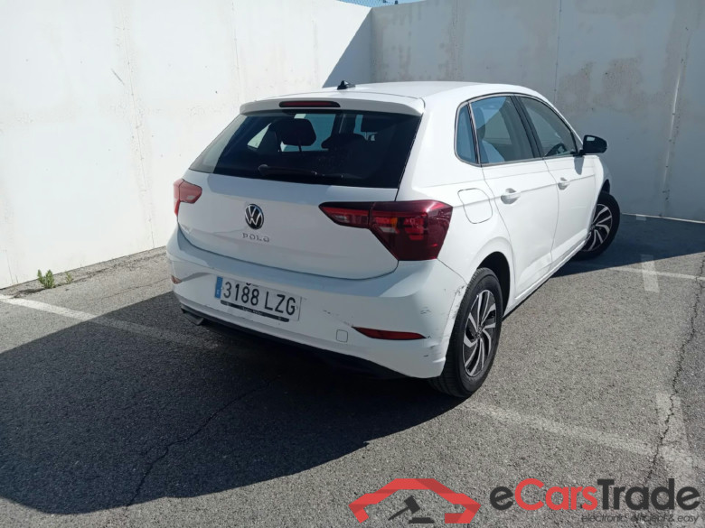 VOLKSWAGEN Polo / 2021 / 5P / berlina con portón Life 1.0 TSI 70kW (95CV) #2