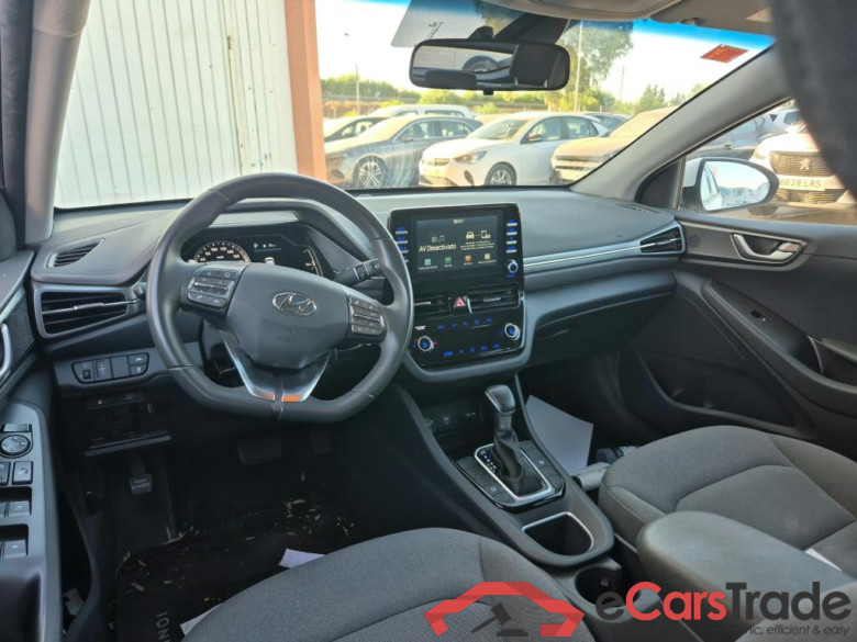 HYUNDAI IONIQ / 2019 / 5P / berlina con portón 1.6 GDI HEV Klass DCT #3