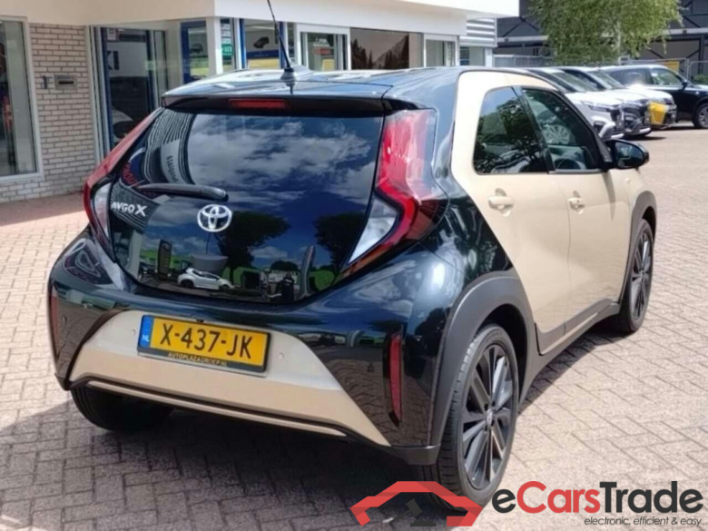 TOYOTA Aygo X 1.0 VVT-i S-CVT Premium #4