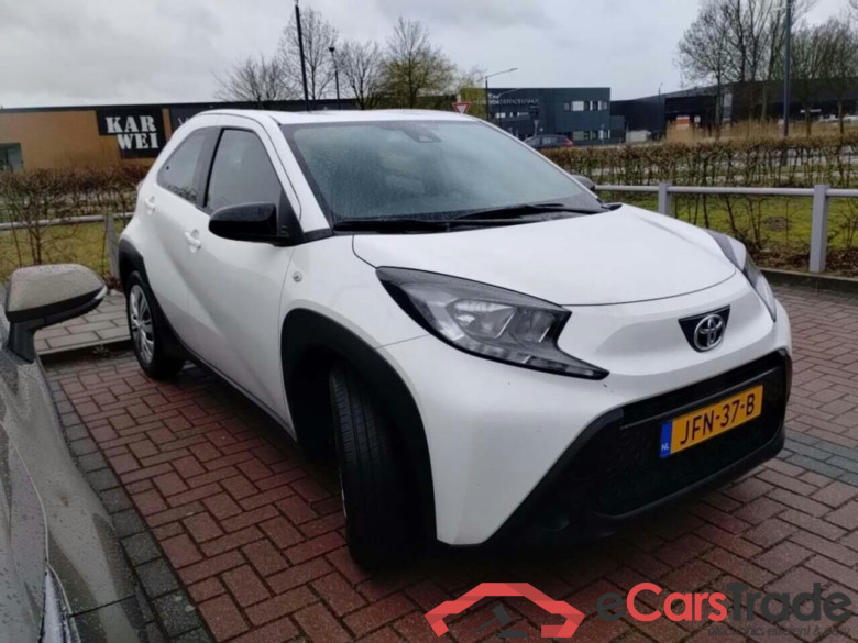 TOYOTA Aygo X 1.0 VVT-i MT Play #2
