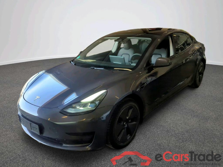 TESLA Model 3 RWD Hinterradantrieb 4d 208kW