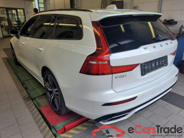 Volvo V60 Kombi (2018->) DE - Kb5 B5 (Benzin) EU6d, R Design Mild-Hybrid (EURO 6d), 2020 - 2021 #4