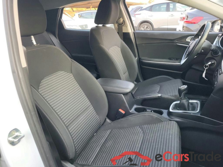 KIA XCeed / 2019 / 5P / todoterreno 1.0 T-GDi Drive 88kW (120CV) #5