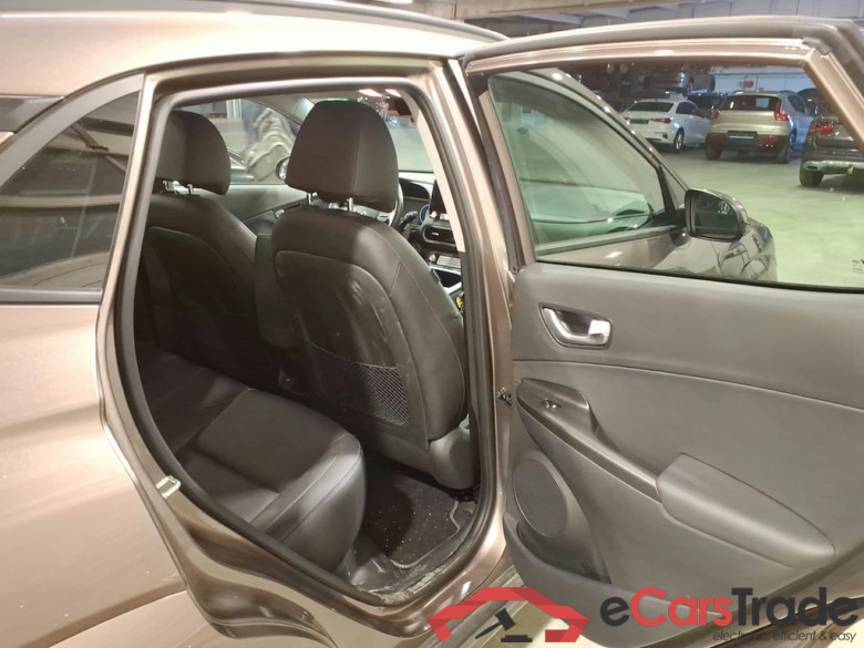 HYUNDAI KONA 64 KWH ELECTRIC SKY #5