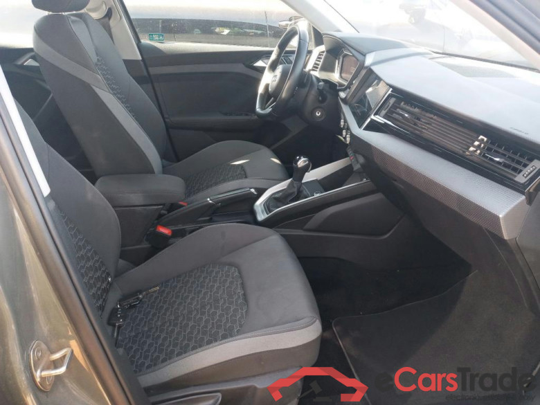 AUDI A1 / 2018 / 5P / berlina con portón Sportback Adrenalin 30 TFSI 81kW S tron(SP) #6