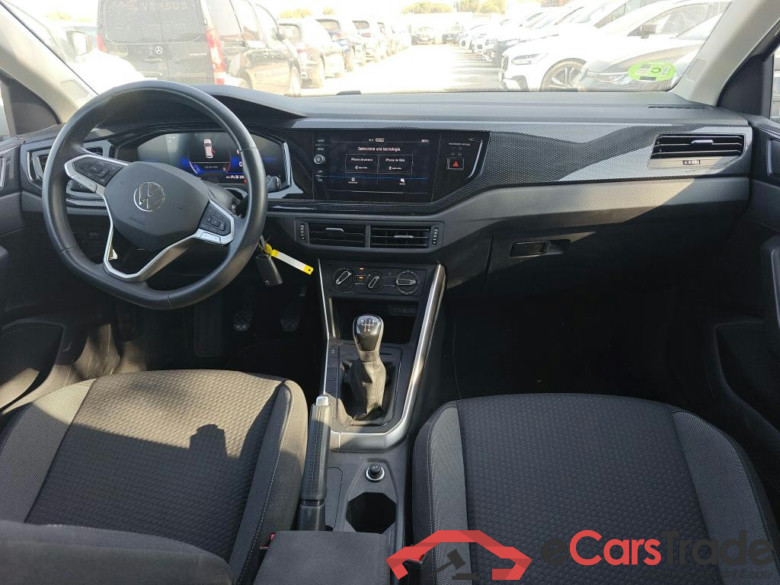 VOLKSWAGEN Polo / 2021 / 5P / berlina con portón Match 1.0 TSI 70kW (95CV) #3
