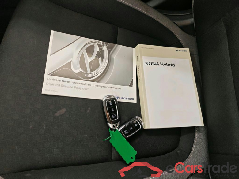 Hyundai KONA 1.6 GDI HEV Fashion 5d #4