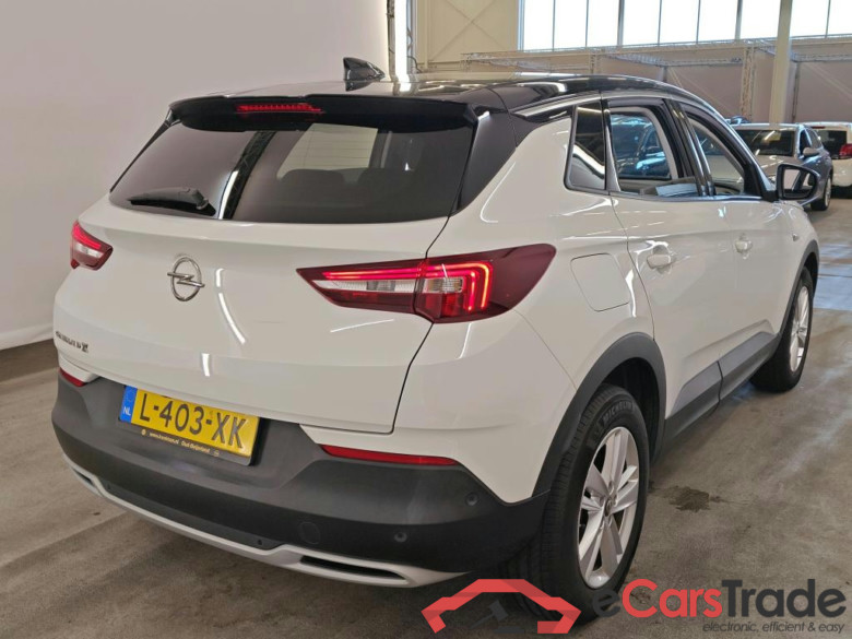 Opel Grandland X 1.2 Turbo S&S 96kW Bus. Elegance Auto 5d #2