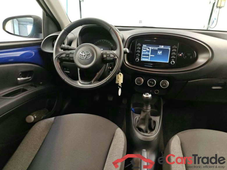 TOYOTA Aygo X 1.0 VVT-i MT Play #3