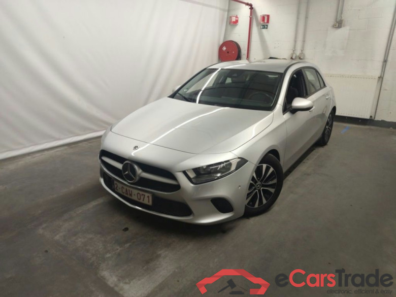 Mercedes-Benz A-Klasse A 180 Business Solution Essential Aut. 5d #1