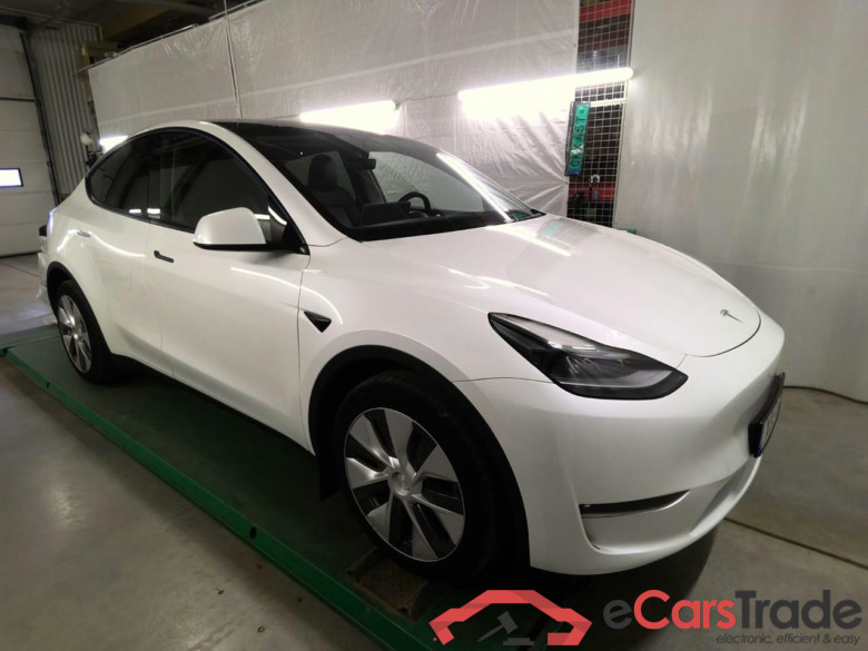 Tesla Model Y Long-Range AWD #2