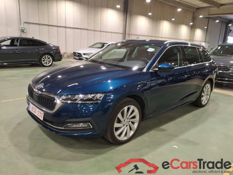 Skoda Octavia Combi 1.4 TSI Plug-In Hybrid Ambition Aut. LED Virtual Navi KeylessGo Camera Klima PDC ...