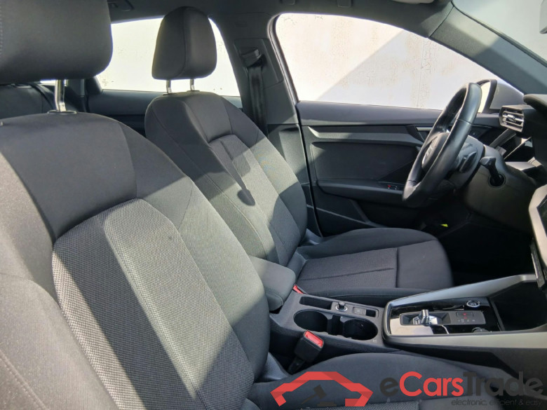 AUDI A3 / 2020 / 5P / berlina con portón Sportback 30 TDI 85kW (116CV) S tronic #6