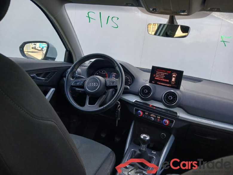 AUDI Q2 / 2016 / 5P / todoterreno Design 30 TFSI 85kW (116CV) #3