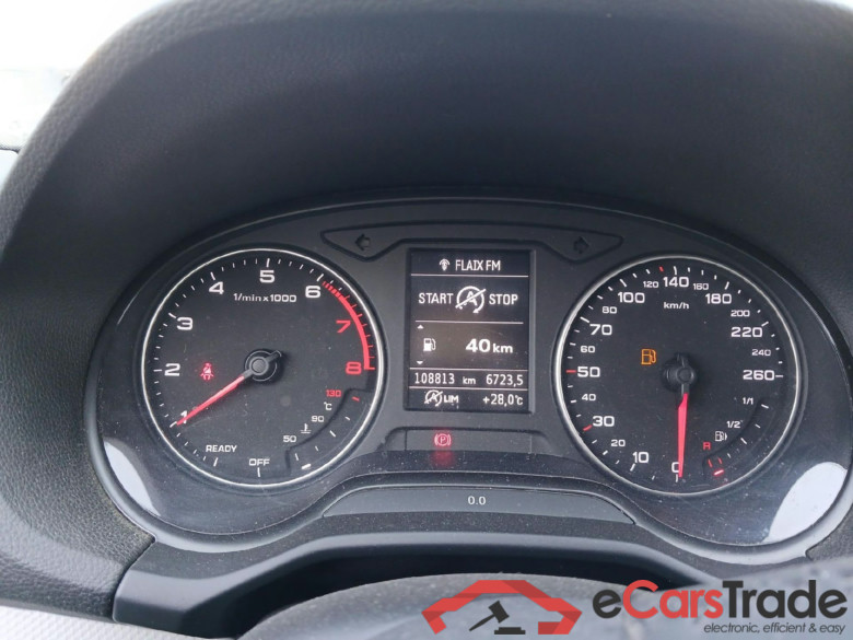AUDI Q2 / 2016 / 5P / todoterreno Design 30 TFSI 85kW (116CV) #4