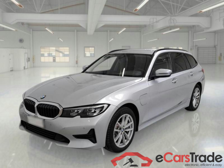 BMW SERIE 3 / 2018 / 5P / STATION WAGON 330E BUSINESS ADVANTAGE TOURING AUTO #1