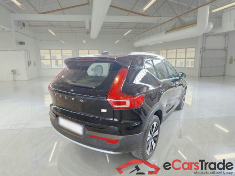 VOLVO XC40 / 2021 / 5P / SUV T5 RECHARGE PLUG-IN AUTO PLUS BRIGHT #2