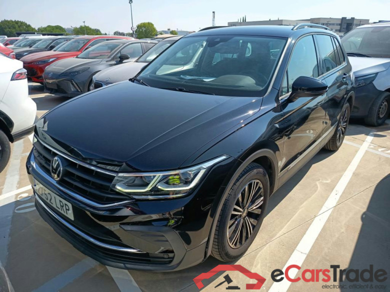 VOLKSWAGEN Tiguan / 2020 / 5P / todoterreno Life 2.0 TDI 110kW (150CV) DSG #1