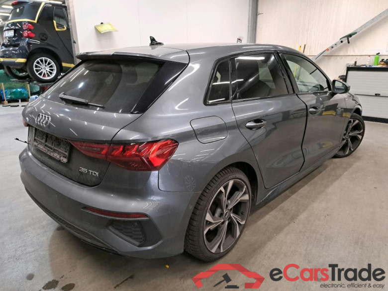AUDI - AUD A3 SB 35 TDi 150PK S-Tronic S line Pack Platinum With Heated Sport Seats & Matrix LED & B&O Sound & Shadow Look #2