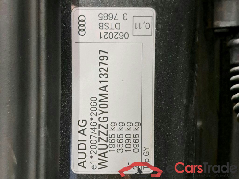 AUDI - AUD A3 SB 35 TDi 150PK S-Tronic S line Pack Platinum With Heated Sport Seats & Matrix LED & B&O Sound & Shadow Look #6