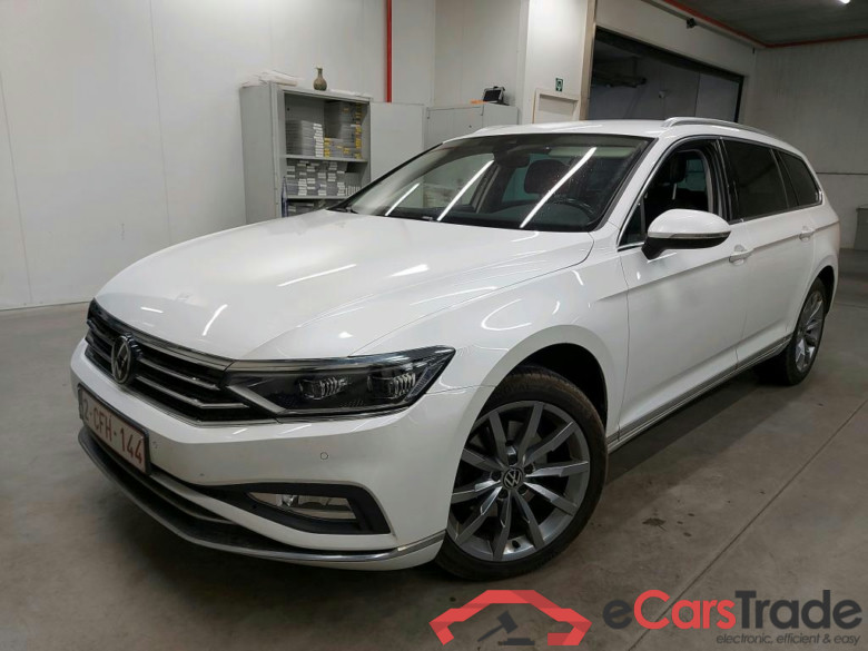 VOLKSWAGEN - VW  PASSAT VARIANT TDI 150PK DSG7 Elegance Business With Nappa Leather & Electric Foldable Trailer Hook