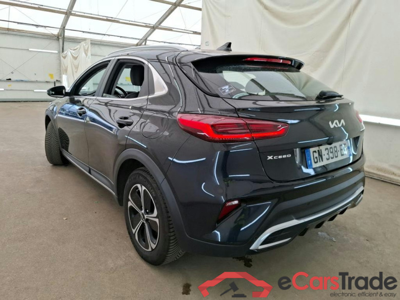 KIA XCeed / 2022 / 5P / Crossover 1.6 GDI PHEV ACTIVE BUS DCT6 #3