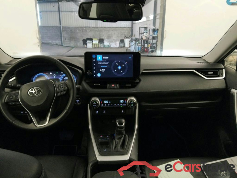 TOYOTA Rav4 / 2018 / 5P / todoterreno 2.5l 220H Advance #3
