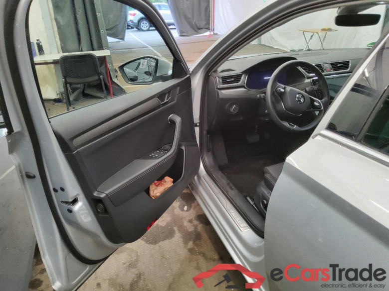 Superb Combi Style 2.0 TDI 110KW AT7 E6d #4