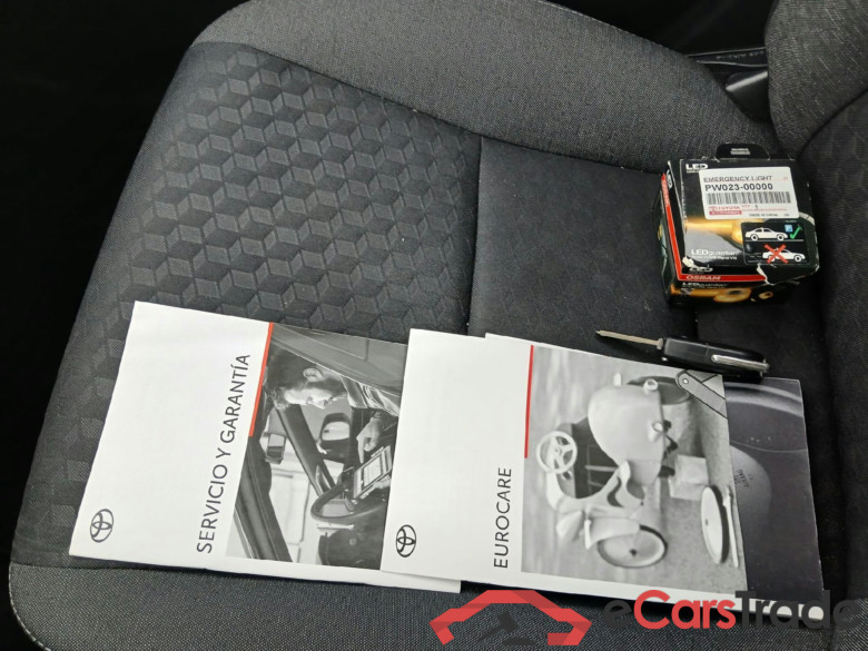 TOYOTA Yaris 1.5 120H Business Plus #5