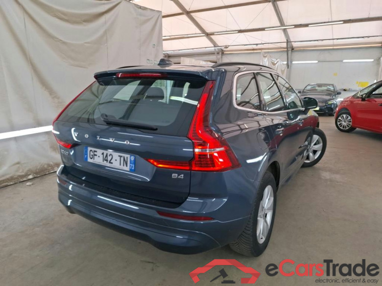 VOLVO XC60 / 2021 / 5P / SUV B4 197 GearTronic 8 Momentum #3