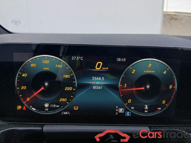 MERCEDES-BENZ GLA / 2020 / 5P / todoterreno GLA 200 D 4MATIC #4