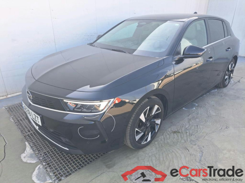 OPEL Astra / 2021 / 5P / berlina con portón 1.2T XHT 96kW (130CV) Elegance #1