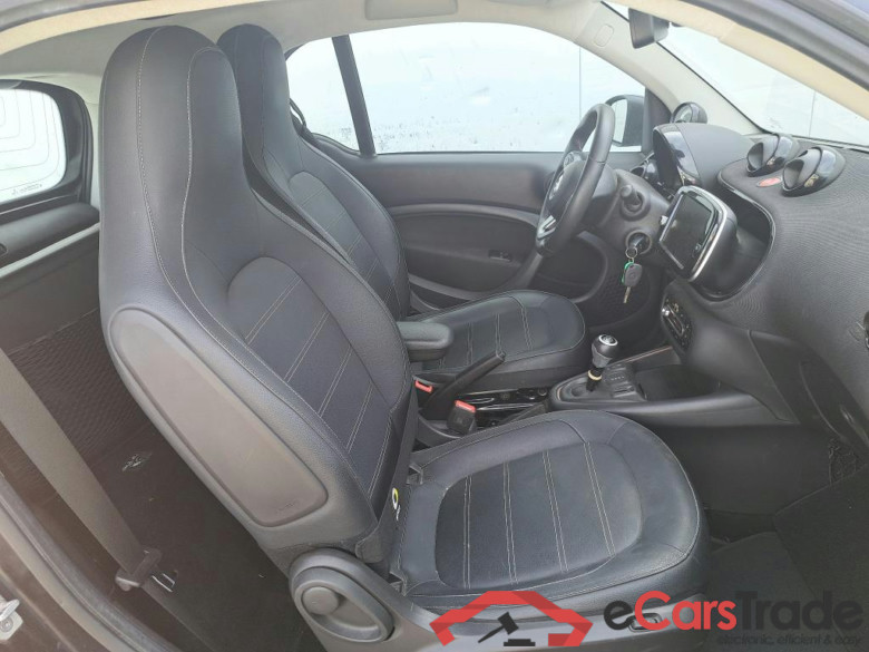 SMART fortwo / 2020 / 3P / coupé 60kW(81CV) EQ coupe #6