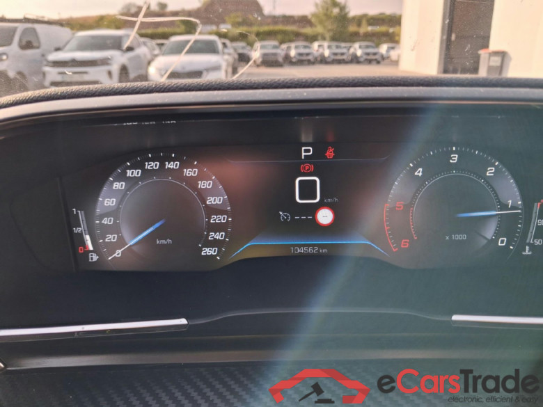 PEUGEOT 508 / 2018 / 5P / berlina con portón 5P Active Pack BlueHDi 130 S&S EAT8 #4