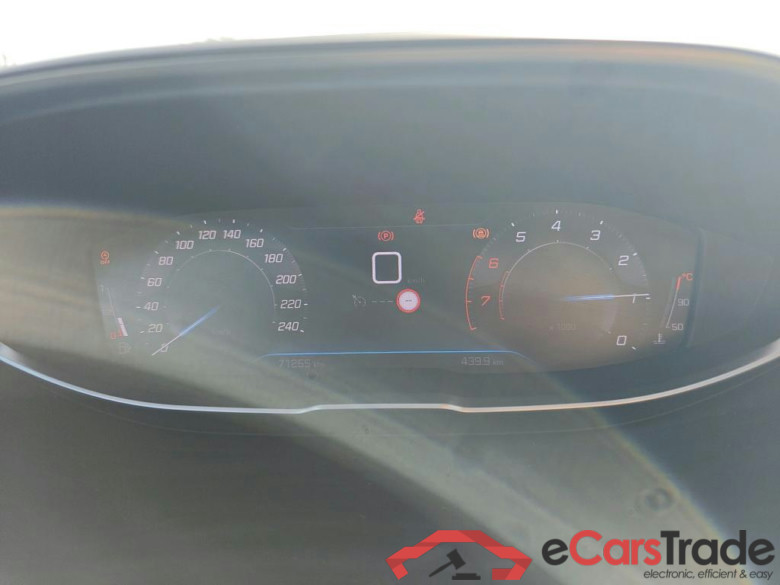 PEUGEOT 3008 / 2020 / 5P / todoterreno 1.2 PureTech 96KW S&S Active Pack #4