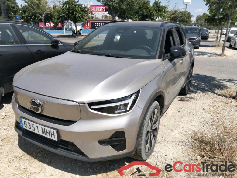 VOLVO XC40 / 2021 / 5P / todoterreno Recharge Twin Eléctrico Plus Auto AWD #1