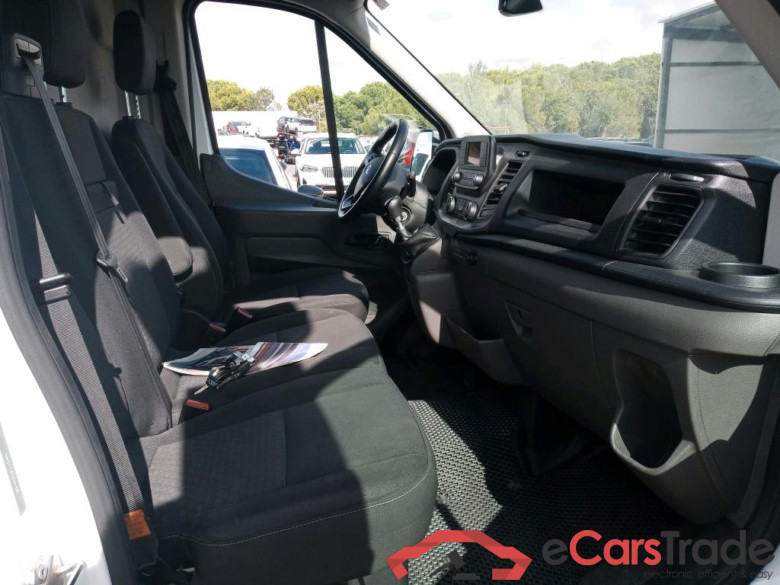 FORD Transit / 2013 / 4P / furgón 350 96kW L3H2 Van Trend FWD MHEV #6