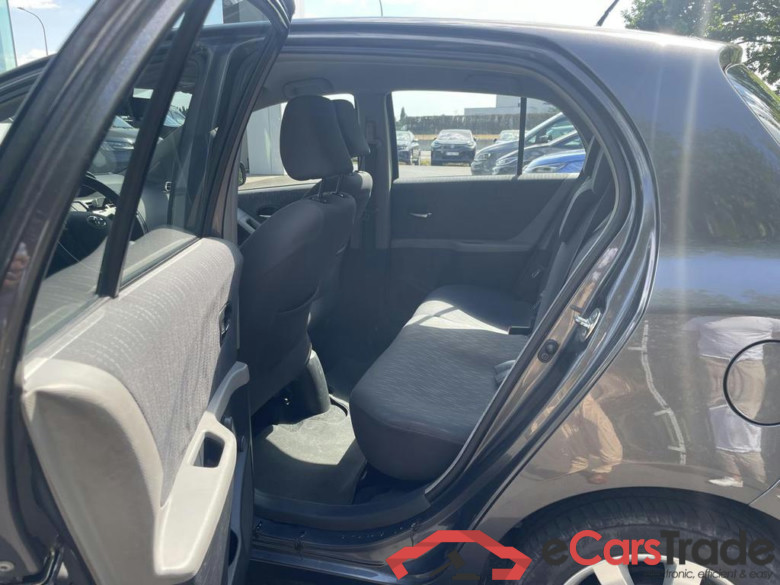 TOYOTA Yaris Dsl Yaris 1.4 D-4D Chill Out II DPF #6