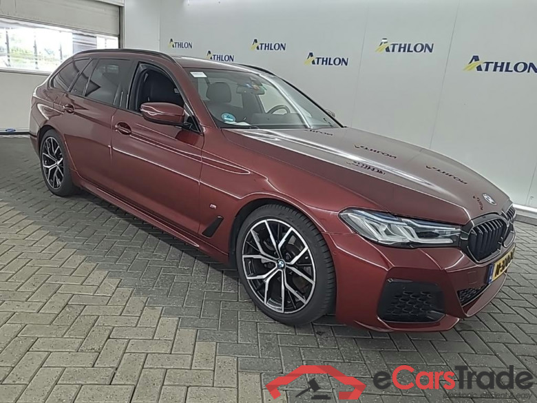 BMW 5-serie Touring 518dA Business Edition Plus 5D 110kW #2