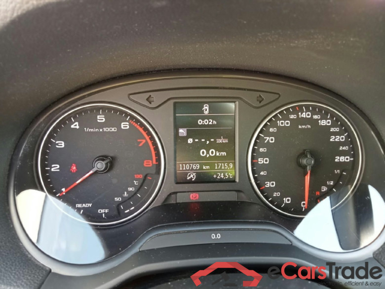 AUDI Q2 / 2016 / 5P / todoterreno Design 30 TFSI 85kW (116CV) (AC) #4