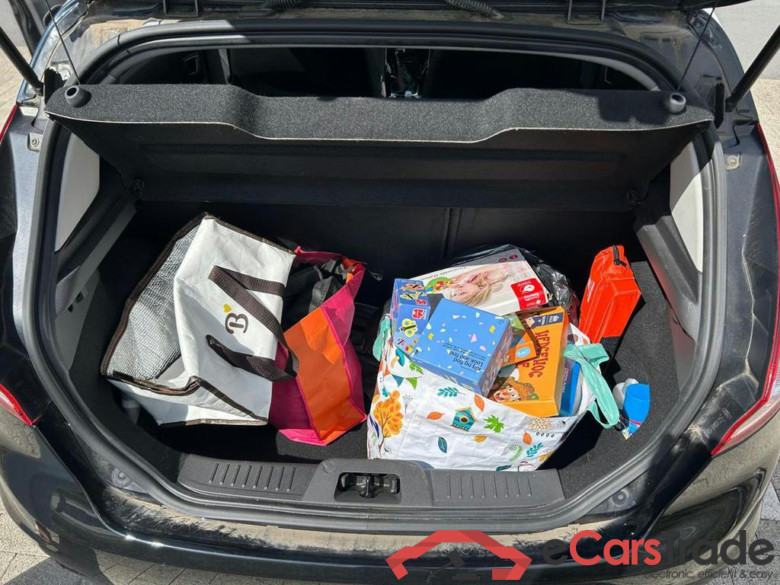 FORD Fiesta 1.0i Titanium #6