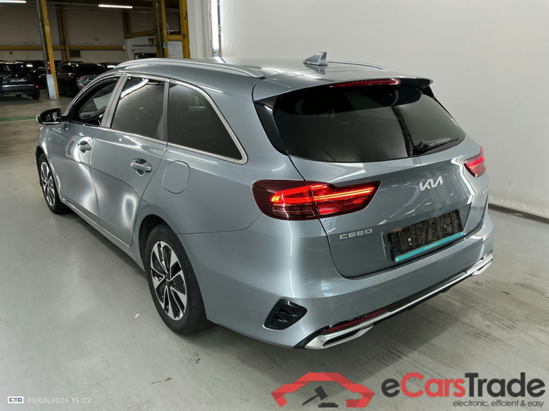 KIA CEE'D SPORTSWAGON 1.6 GDI PHEV BUSINESS LINE DCT #3