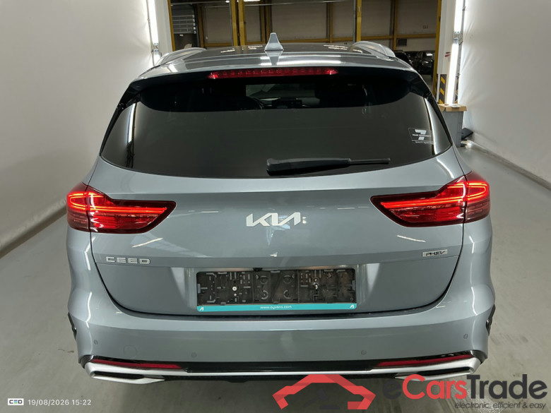 KIA CEE'D SPORTSWAGON 1.6 GDI PHEV BUSINESS LINE DCT #6