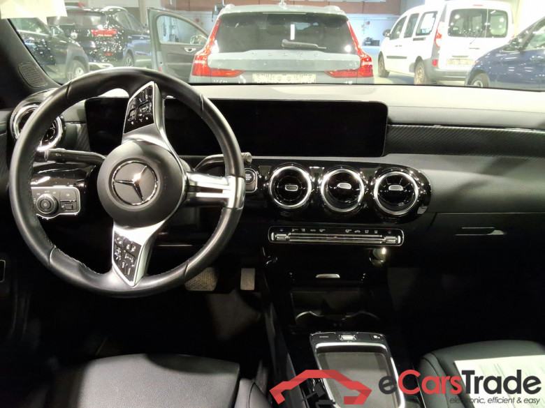 MERCEDES-BENZ CLA 1.3 CLA 250 E LUXURY LINE DCT #6