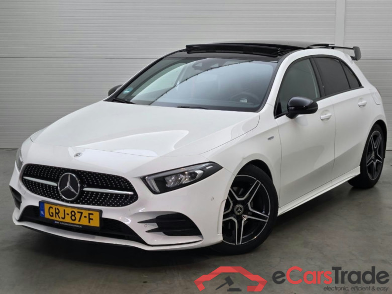 MERCEDES-BENZ A-KLASSE 200 Premium #1