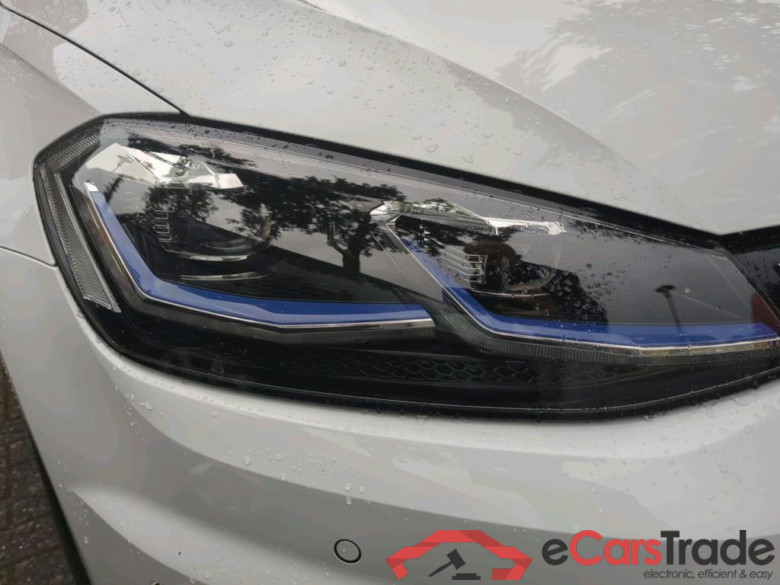 VOLKSWAGEN e-Golf 100 kW #4